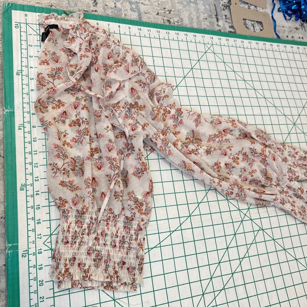 Y2K Forever 21 Medium Ruffle Shirt Regency Boho Cottage Ditsy Floral Prairie - Picture 8 of 9